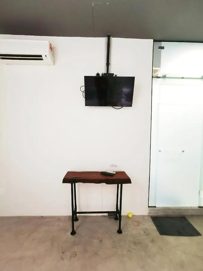Jade Suites By Sky Hive George Town 2*,
