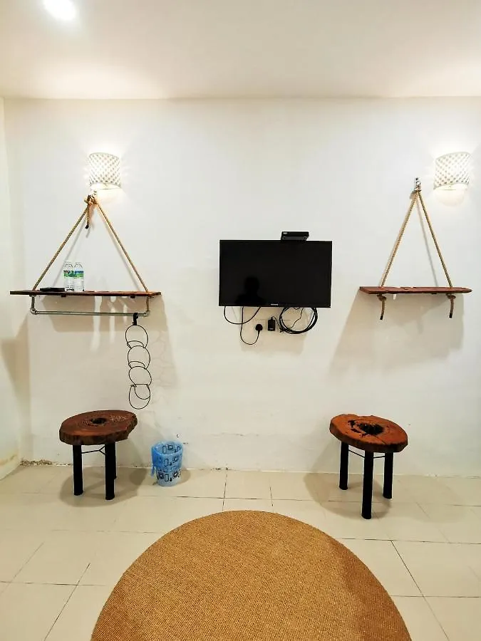 Jade Suites By Sky Hive George Town 2*,